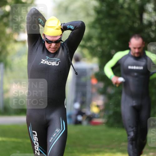 15.06.2025 - 7 Türme Triathlon Michael Strokosch http://msf.ph/oto/7969312 15.06.2025 12:56:10 Schwimmen 708, 741, 776, 804, 818, 833, 869, 872, 880, 896, 904, 992, 1091, 1120, 1149, 1150, 1153, 1177 meine-sportfotos.de
