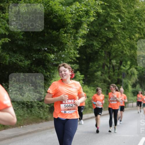 15.06.2025 - REWE Women's Run Jannik Wohlers http://msf.ph/oto/7969333 15.06.2025 10:04:23 Laufen 5662 meine-sportfotos.de