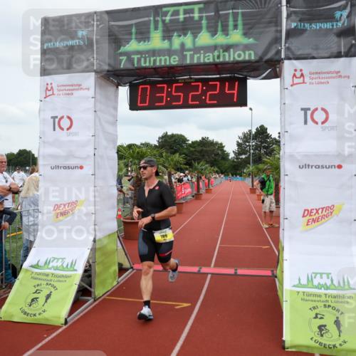 15.06.2025 - 7 Türme Triathlon Michael Strokosch http://msf.ph/oto/7969413 15.06.2025 13:52:24 Ziel 789 meine-sportfotos.de