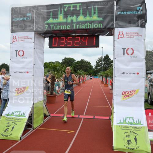 15.06.2025 - 7 Türme Triathlon Michael Strokosch http://msf.ph/oto/7969441 15.06.2025 13:52:41 Ziel 1181 meine-sportfotos.de