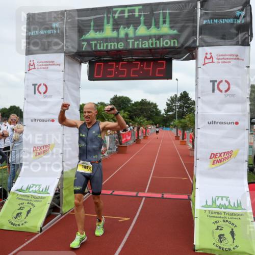 15.06.2025 - 7 Türme Triathlon Michael Strokosch http://msf.ph/oto/7969452 15.06.2025 13:52:42 Ziel 1181 meine-sportfotos.de