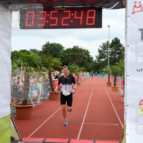 15.06.2025 - 7 Türme Triathlon Michael Strokosch http://msf.ph/oto/7969468 15.06.2025 13:52:48 Ziel 719, 1181 meine-sportfotos.de