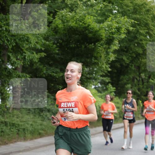 15.06.2025 - REWE Women's Run Jannik Wohlers http://msf.ph/oto/7969483 15.06.2025 10:04:31 Laufen 5194, 6464 meine-sportfotos.de