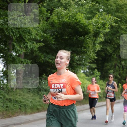 15.06.2025 - REWE Women's Run Jannik Wohlers http://msf.ph/oto/7969486 15.06.2025 10:04:31 Laufen 5194 meine-sportfotos.de