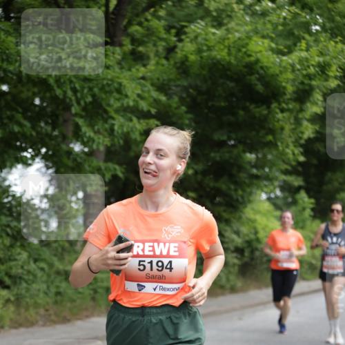 15.06.2025 - REWE Women's Run Jannik Wohlers http://msf.ph/oto/7969504 15.06.2025 10:04:32 Laufen 5194 meine-sportfotos.de
