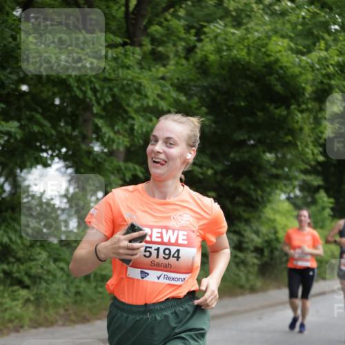 15.06.2025 - REWE Women's Run Jannik Wohlers http://msf.ph/oto/7969508 15.06.2025 10:04:32 Laufen 5194 meine-sportfotos.de