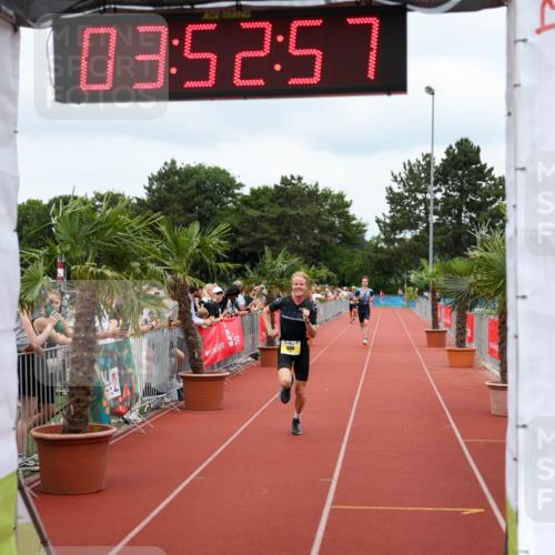15.06.2025 - 7 Türme Triathlon Michael Strokosch http://msf.ph/oto/7969521 15.06.2025 13:52:57 Ziel 886, 1164 meine-sportfotos.de