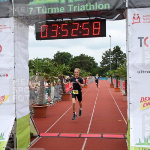 15.06.2025 - 7 Türme Triathlon Michael Strokosch http://msf.ph/oto/7969534 15.06.2025 13:52:58 Ziel 886, 1164 meine-sportfotos.de