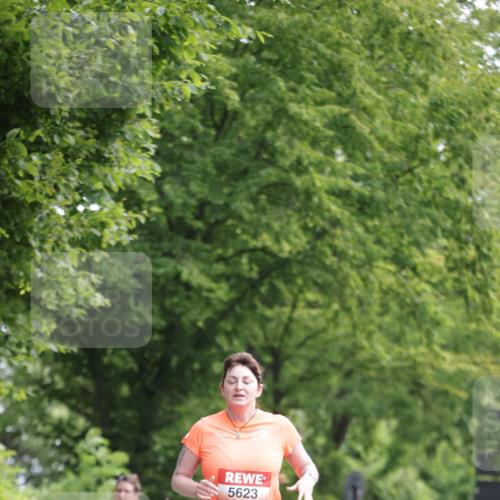 15.06.2025 - REWE Women's Run Jannik Wohlers http://msf.ph/oto/7969565 15.06.2025 10:04:43 Laufen 5623 meine-sportfotos.de