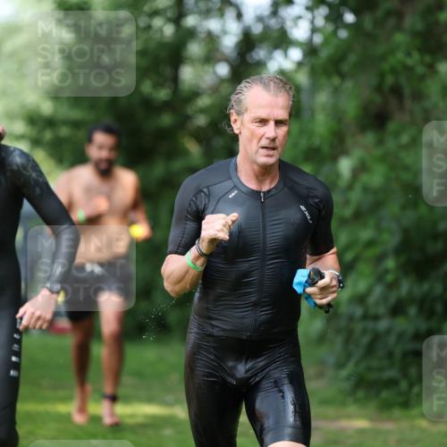 15.06.2025 - 7 Türme Triathlon Michael Strokosch http://msf.ph/oto/7969575 15.06.2025 12:56:33 Schwimmen 767, 786, 804, 842, 851, 868, 869, 872, 886, 896, 901, 963, 992, 1003, 1028, 1060, 1070, 1077, 1091, 1175, 1198 meine-sportfotos.de