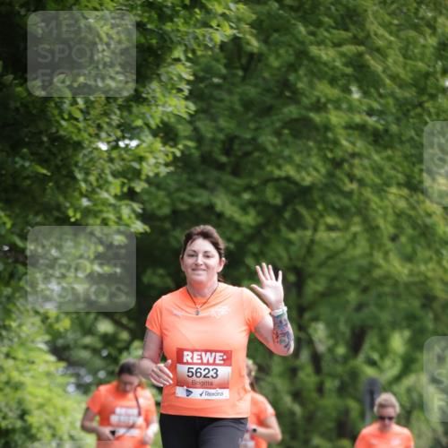 15.06.2025 - REWE Women's Run Jannik Wohlers http://msf.ph/oto/7969601 15.06.2025 10:04:43 Laufen 5623 meine-sportfotos.de