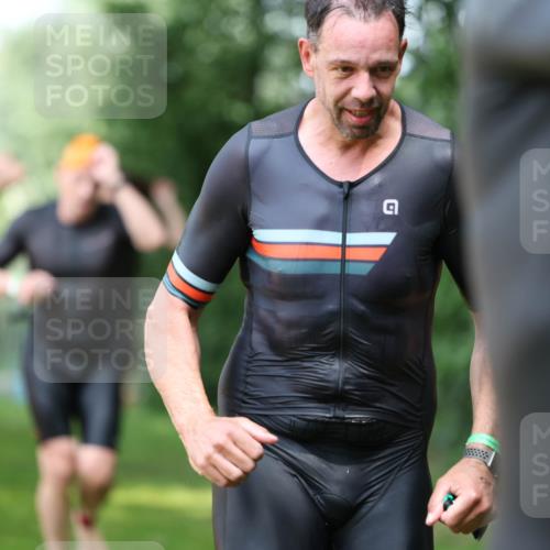 15.06.2025 - 7 Türme Triathlon Michael Strokosch http://msf.ph/oto/7969604 15.06.2025 12:56:35 Schwimmen 767, 786, 804, 842, 851, 868, 869, 872, 886, 896, 901, 963, 992, 1003, 1028, 1060, 1070, 1077, 1091, 1132, 1175, 1198 meine-sportfotos.de
