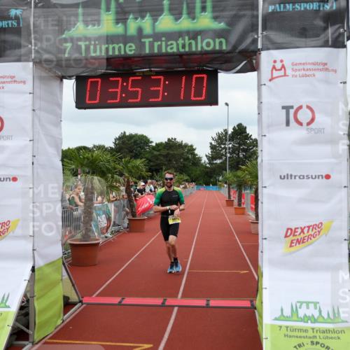 15.06.2025 - 7 Türme Triathlon Michael Strokosch http://msf.ph/oto/7969641 15.06.2025 13:53:10 Ziel 881, 930 meine-sportfotos.de