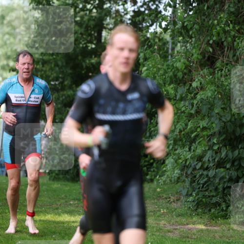 15.06.2025 - 7 Türme Triathlon Michael Strokosch http://msf.ph/oto/7969723 15.06.2025 12:56:45 Schwimmen 767, 786, 851, 868, 886, 901, 910, 1003, 1028, 1060, 1070, 1077, 1132, 1175, 1198 meine-sportfotos.de