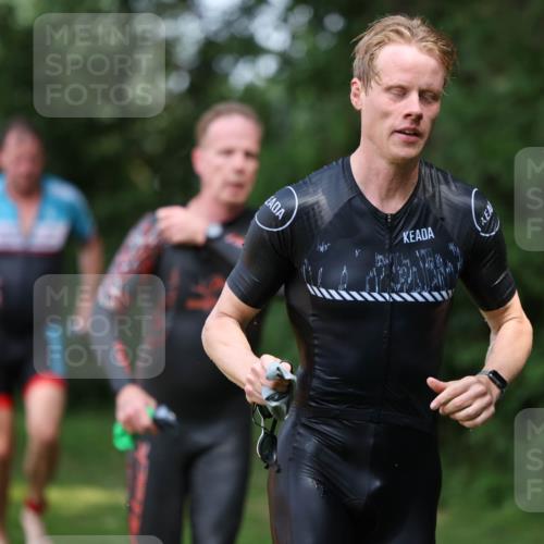 15.06.2025 - 7 Türme Triathlon Michael Strokosch http://msf.ph/oto/7969736 15.06.2025 12:56:46 Schwimmen 767, 786, 868, 886, 901, 910, 1003, 1028, 1060, 1070, 1077, 1132, 1175, 1198 meine-sportfotos.de