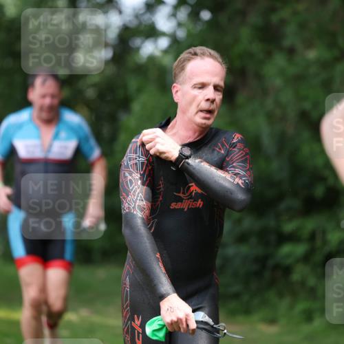 15.06.2025 - 7 Türme Triathlon Michael Strokosch http://msf.ph/oto/7969745 15.06.2025 12:56:47 Schwimmen 767, 786, 868, 886, 901, 910, 1003, 1028, 1060, 1070, 1077, 1132, 1175, 1198 meine-sportfotos.de