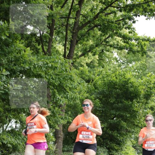 15.06.2025 - REWE Women's Run Jannik Wohlers http://msf.ph/oto/7969755 15.06.2025 10:04:47 Laufen 5271, 5266, 5567 meine-sportfotos.de