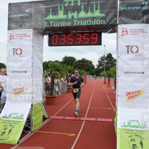 15.06.2025 - 7 Türme Triathlon Michael Strokosch http://msf.ph/oto/7969759 15.06.2025 13:53:59 Ziel 939, 999, 1162 meine-sportfotos.de