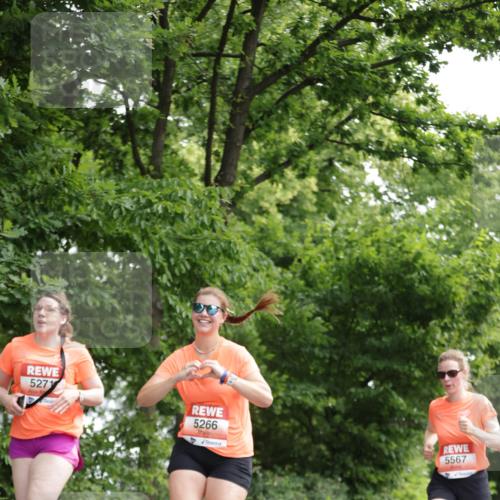 15.06.2025 - REWE Women's Run Jannik Wohlers http://msf.ph/oto/7969775 15.06.2025 10:04:48 Laufen 5271, 5266, 5567 meine-sportfotos.de
