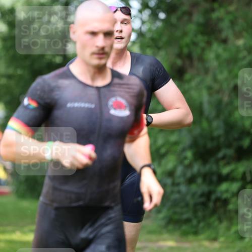 15.06.2025 - 7 Türme Triathlon Michael Strokosch http://msf.ph/oto/7969809 15.06.2025 12:56:51 Schwimmen 868, 886, 901, 910, 1003, 1028, 1074, 1095, 1132, 1167, 1175, 1198 meine-sportfotos.de