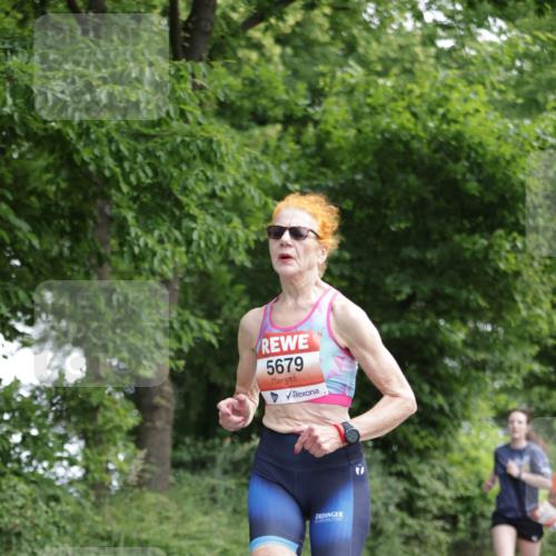 15.06.2025 - REWE Women's Run Jannik Wohlers http://msf.ph/oto/7969842 15.06.2025 10:04:57 Laufen 5679 meine-sportfotos.de