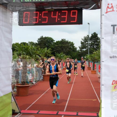 15.06.2025 - 7 Türme Triathlon Michael Strokosch http://msf.ph/oto/7969919 15.06.2025 13:54:38 Ziel 701, 901, 913, 1116 meine-sportfotos.de