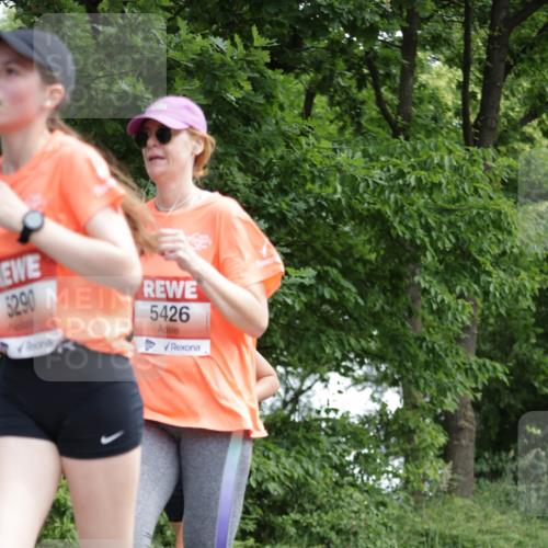 15.06.2025 - REWE Women's Run Jannik Wohlers http://msf.ph/oto/7969929 15.06.2025 10:05:01 Laufen 5290, 5426 meine-sportfotos.de