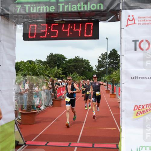 15.06.2025 - 7 Türme Triathlon Michael Strokosch http://msf.ph/oto/7969935 15.06.2025 13:54:40 Ziel 701, 901, 913, 919, 1116 meine-sportfotos.de