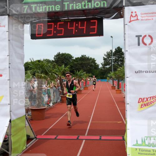 15.06.2025 - 7 Türme Triathlon Michael Strokosch http://msf.ph/oto/7969982 15.06.2025 13:54:43 Ziel 701, 755, 901, 913, 919, 1116 meine-sportfotos.de