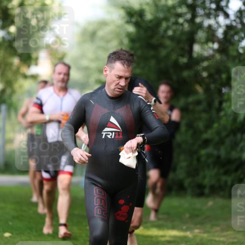 15.06.2025 - 7 Türme Triathlon Michael Strokosch http://msf.ph/oto/7969997 15.06.2025 12:57:15 Schwimmen 709, 736, 774, 889, 913, 915, 988, 1031, 1033, 1049, 1064, 1074, 1087, 1095, 1114, 1116, 1136, 1164, 1166, 1167 meine-sportfotos.de