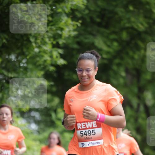15.06.2025 - REWE Women's Run Jannik Wohlers http://msf.ph/oto/7970003 15.06.2025 10:05:06 Laufen 176, 5495 meine-sportfotos.de