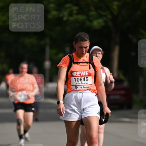 15.06.2025 - REWE Women's Run Dr. Thomas Lammeyer http://msf.ph/oto/7970046 15.06.2025 09:59:12 Laufen 10645 meine-sportfotos.de
