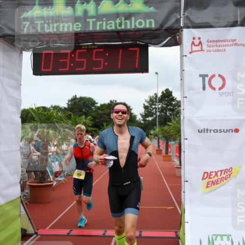 15.06.2025 - 7 Türme Triathlon Michael Strokosch http://msf.ph/oto/7970073 15.06.2025 13:55:17 Ziel 723, 872 meine-sportfotos.de