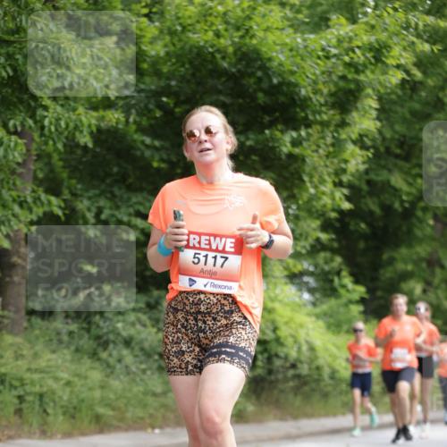 15.06.2025 - REWE Women's Run Jannik Wohlers http://msf.ph/oto/7970080 15.06.2025 10:05:10 Laufen 5117 meine-sportfotos.de