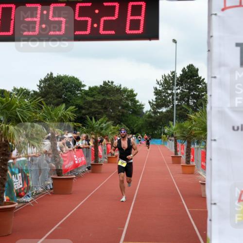 15.06.2025 - 7 Türme Triathlon Michael Strokosch http://msf.ph/oto/7970104 15.06.2025 13:55:28 Ziel 762 meine-sportfotos.de
