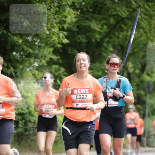 15.06.2025 - REWE Women's Run Jannik Wohlers http://msf.ph/oto/7970124 15.06.2025 10:05:13 Laufen 56, 5227 meine-sportfotos.de