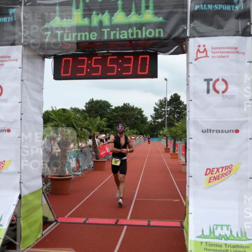 15.06.2025 - 7 Türme Triathlon Michael Strokosch http://msf.ph/oto/7970129 15.06.2025 13:55:30 Ziel 762 meine-sportfotos.de
