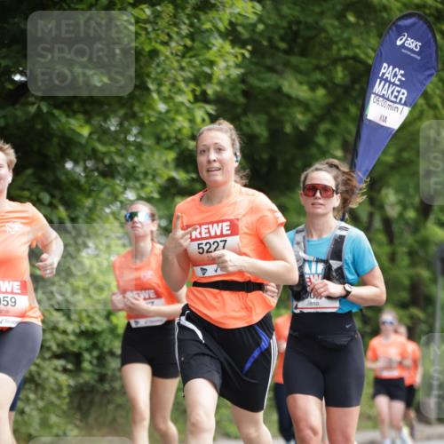 15.06.2025 - REWE Women's Run Jannik Wohlers http://msf.ph/oto/7970136 15.06.2025 10:05:13 Laufen 059, 17, 5227, 06, 00 meine-sportfotos.de