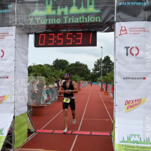 15.06.2025 - 7 Türme Triathlon Michael Strokosch http://msf.ph/oto/7970139 15.06.2025 13:55:30 Ziel 762 meine-sportfotos.de