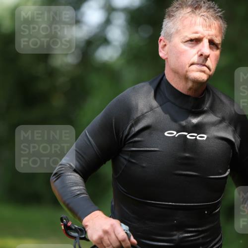 15.06.2025 - 7 Türme Triathlon Michael Strokosch http://msf.ph/oto/7970141 15.06.2025 12:57:28 Schwimmen 709, 736, 774, 793, 857, 889, 913, 944, 986, 1031, 1047, 1049, 1055, 1064, 1087, 1101, 1114, 1116, 1117, 1121, 1136, 1142, 1164, 1166 meine-sportfotos.de