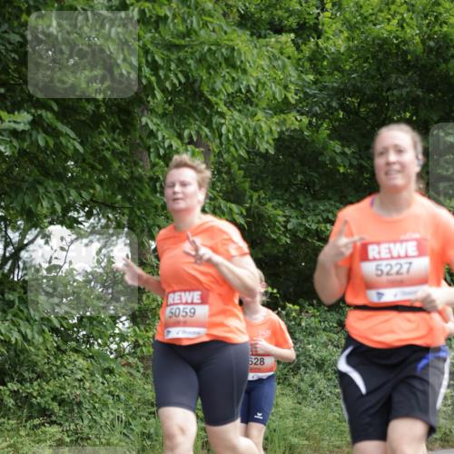 15.06.2025 - REWE Women's Run Jannik Wohlers http://msf.ph/oto/7970148 15.06.2025 10:05:15 Laufen 5059, 628, 5227 meine-sportfotos.de