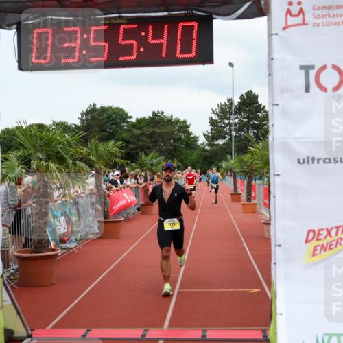 15.06.2025 - 7 Türme Triathlon Michael Strokosch http://msf.ph/oto/7970169 15.06.2025 13:55:40 Ziel 745, 978, 1120 meine-sportfotos.de