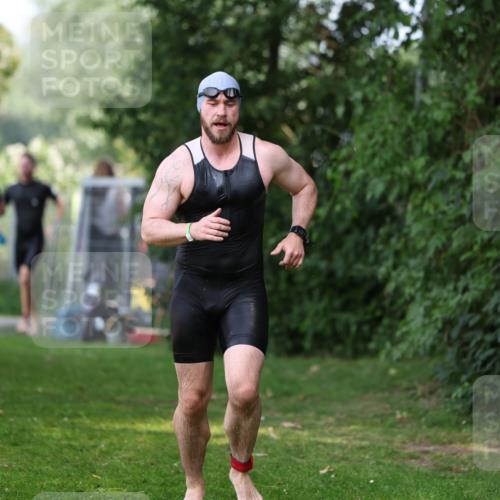 15.06.2025 - 7 Türme Triathlon Michael Strokosch http://msf.ph/oto/7970232 15.06.2025 12:57:39 Schwimmen 196, 709, 793, 837, 857, 926, 942, 944, 971, 986, 989, 1004, 1010, 1047, 1055, 1101, 1117, 1121, 1142, 1157 meine-sportfotos.de