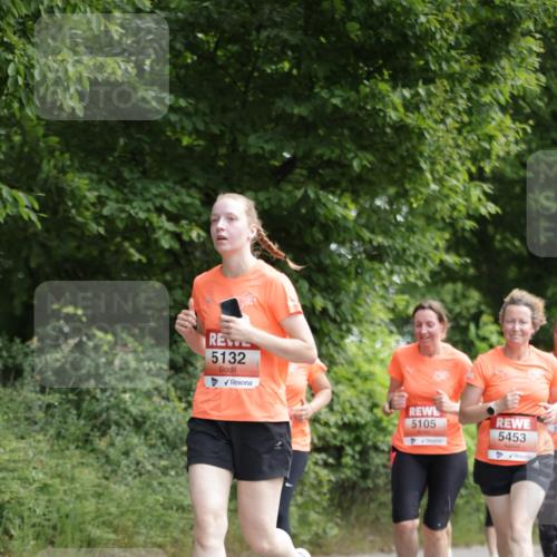 15.06.2025 - REWE Women's Run Jannik Wohlers http://msf.ph/oto/7970350 15.06.2025 10:05:24 Laufen 5132, 5105, 5453 meine-sportfotos.de