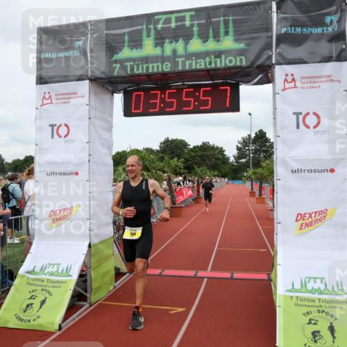15.06.2025 - 7 Türme Triathlon Michael Strokosch http://msf.ph/oto/7970384 15.06.2025 13:55:57 Ziel 455, 475, 760, 1064, 1070, 1175 meine-sportfotos.de