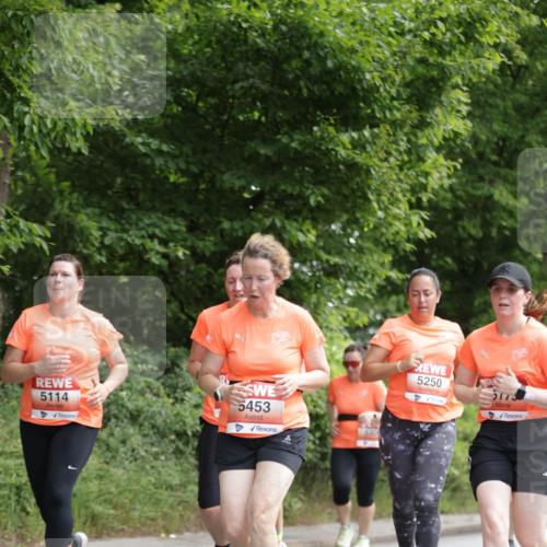 15.06.2025 - REWE Women's Run Jannik Wohlers http://msf.ph/oto/7970388 15.06.2025 10:05:25 Laufen 5114, 5453, 74, 5250 meine-sportfotos.de