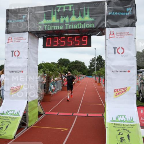 15.06.2025 - 7 Türme Triathlon Michael Strokosch http://msf.ph/oto/7970397 15.06.2025 13:55:59 Ziel 760, 1064, 1070, 1175 meine-sportfotos.de