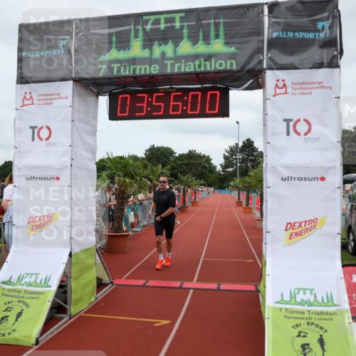 15.06.2025 - 7 Türme Triathlon Michael Strokosch http://msf.ph/oto/7970406 15.06.2025 13:55:59 Ziel 760, 1064, 1070, 1175 meine-sportfotos.de