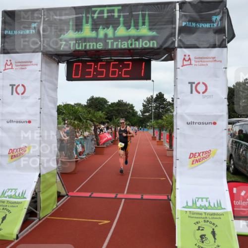 15.06.2025 - 7 Türme Triathlon Michael Strokosch http://msf.ph/oto/7970435 15.06.2025 13:56:21 Ziel 924 meine-sportfotos.de
