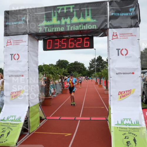 15.06.2025 - 7 Türme Triathlon Michael Strokosch http://msf.ph/oto/7970464 15.06.2025 13:56:26 Ziel 410, 904, 924 meine-sportfotos.de